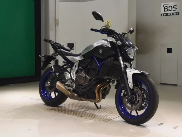 Yamaha MT-07 2016, серебристый, фото 3