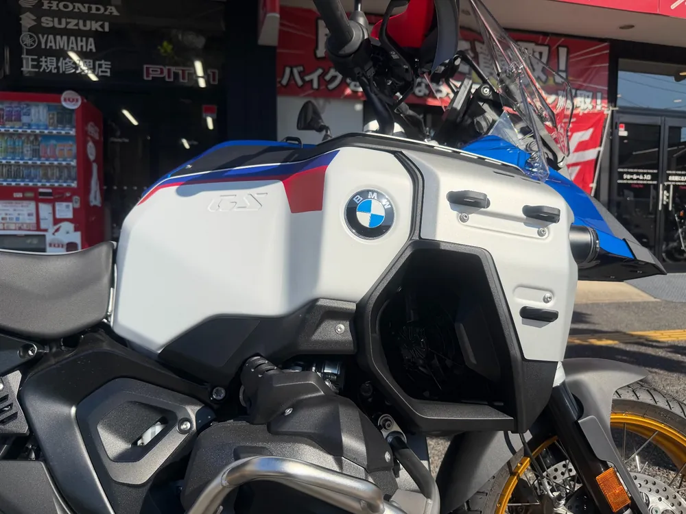 BMW R1300Gs Adv Asa 2026, white / blue, фото 12