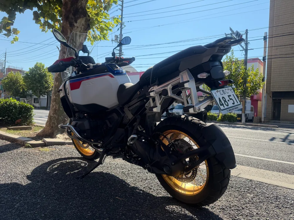 BMW R1300Gs Adv Asa 2026, white / blue, фото 6