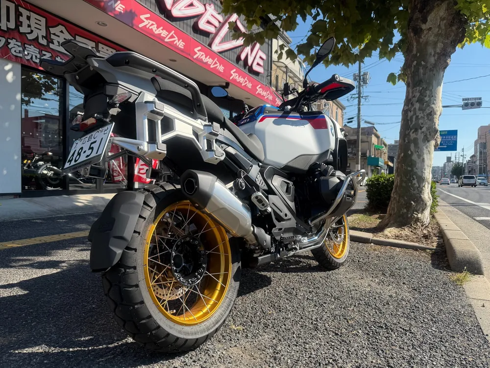 BMW R1300Gs Adv Asa 2026, white / blue, фото 7