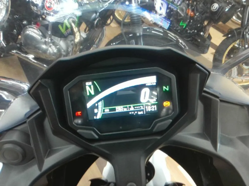 Kawasaki Ninja650A 2020, белый, фото 3