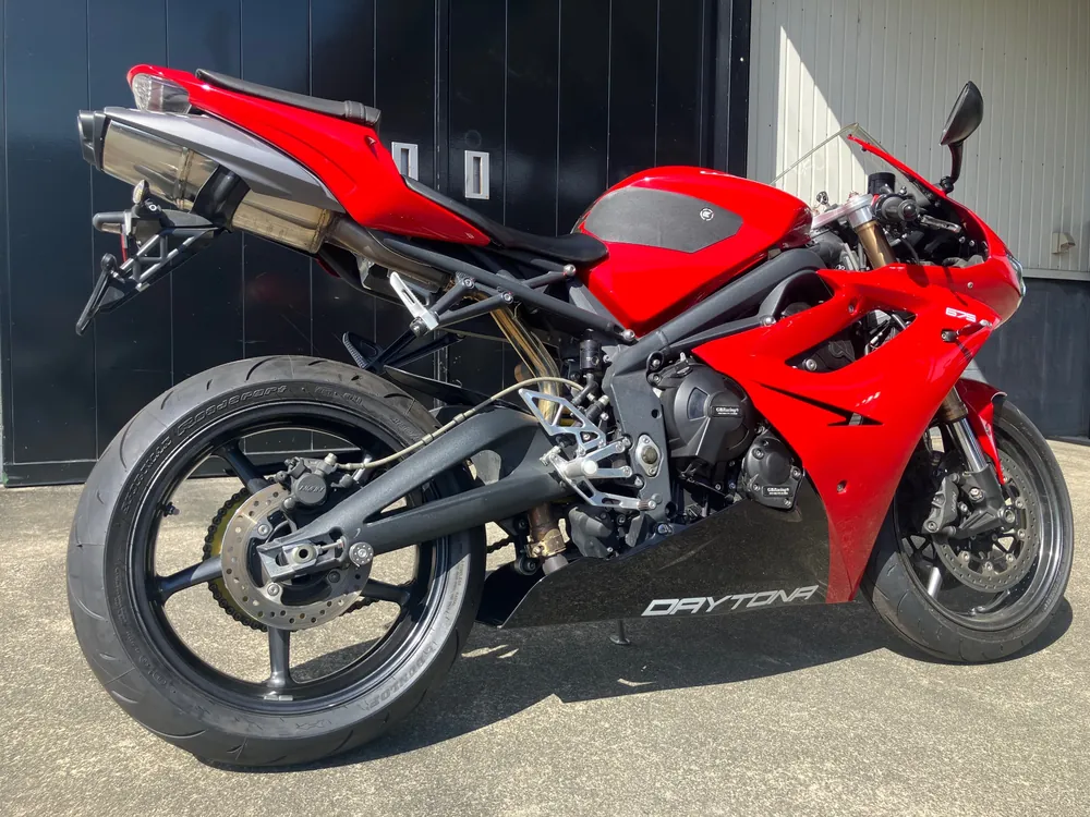 Triumph Daytona 675 2012, красный, фото 4