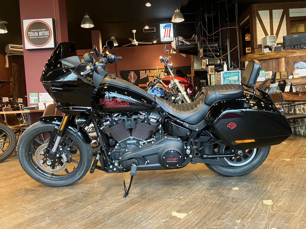 Harley-Davidson FXLRST 2026, чёрный, фото 2