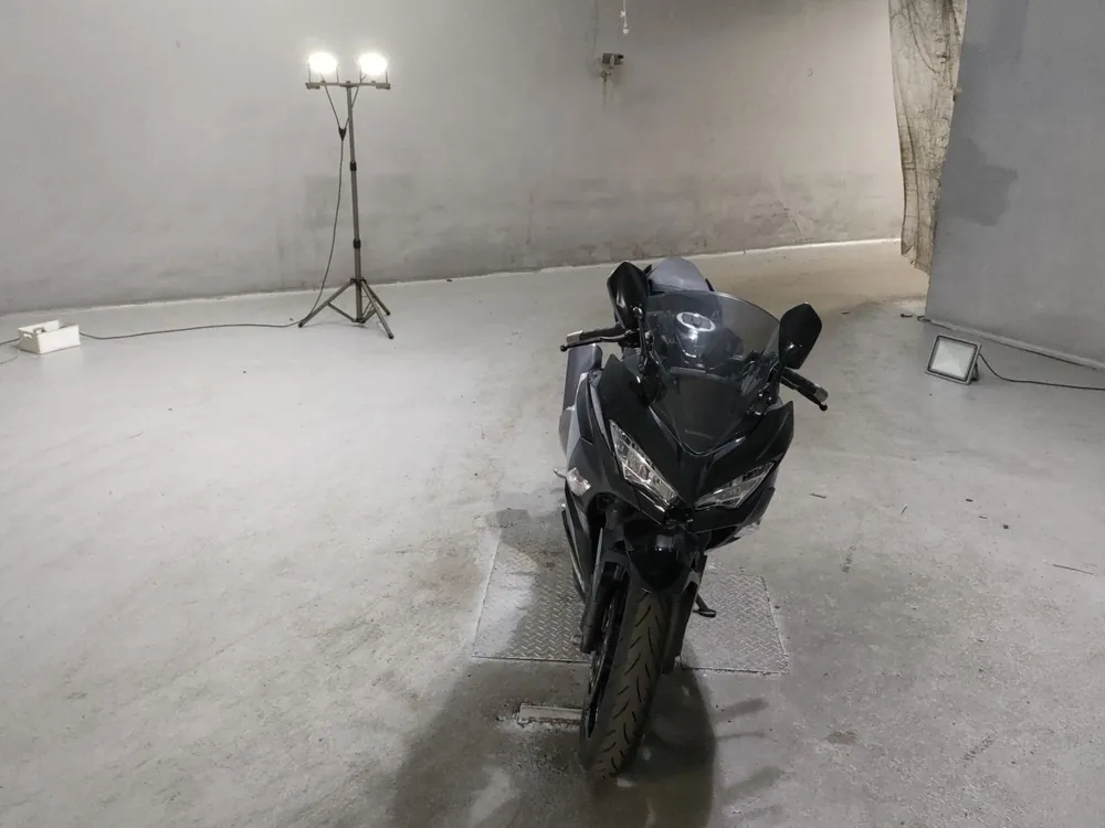 Kawasaki Ninja 400 2018, чёрный, фото 3