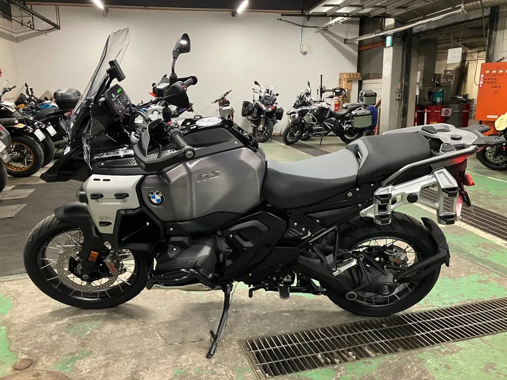BMW R1300Gs Adv Asa 2026, серебристый, фото 4