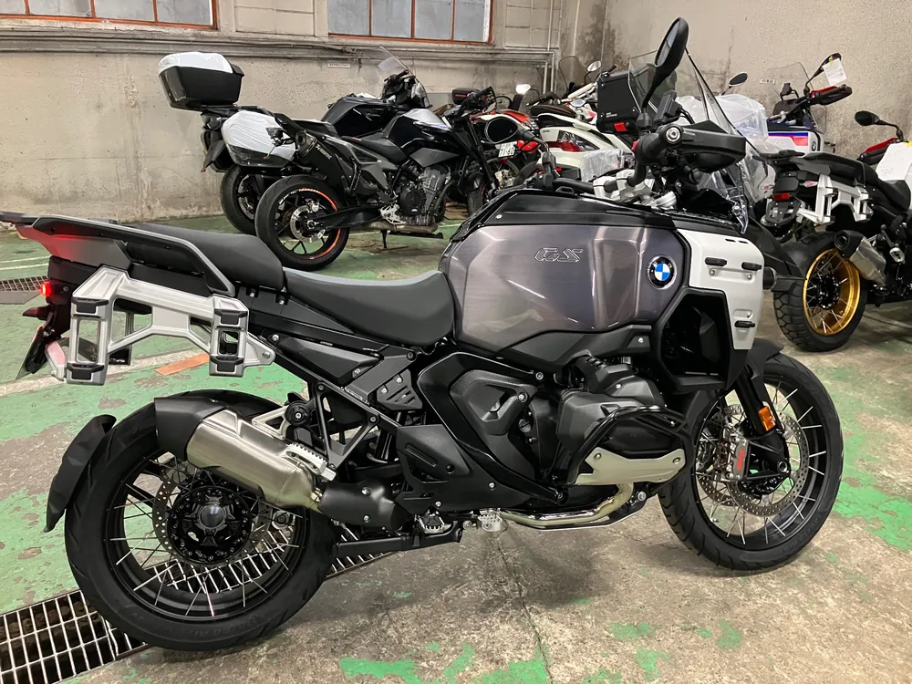 BMW R1300Gs Adv Asa 2026, серебристый, фото 5