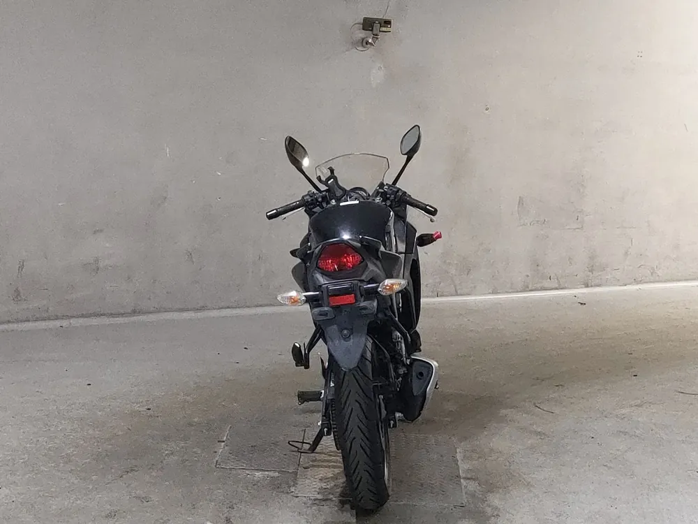 Honda CBR125R, чёрный, фото 4