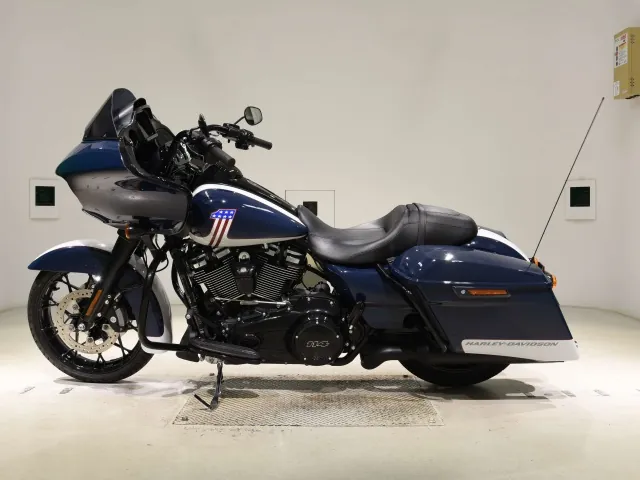 Harley-Davidson FLTRXS1870 2020, white | blue, фото 2