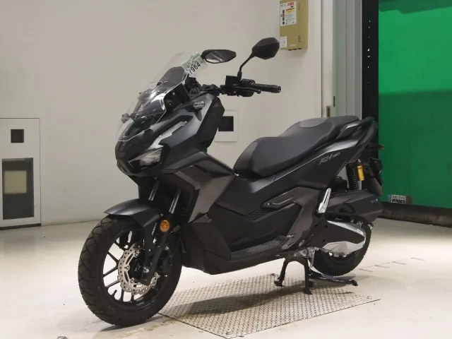 Honda ADV160, matt black, фото 4
