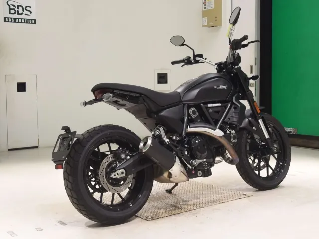 Ducati Scrambler Icon 2025, matt black, фото 5