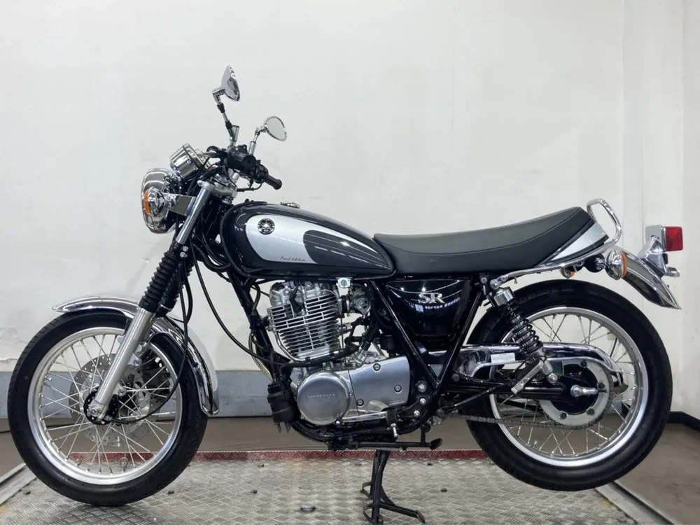 Yamaha SR400 Final Edition Limited 2022, серый, фото 2