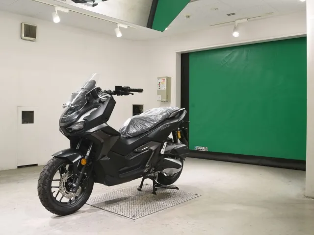 Honda ADV160, matt black, фото 4