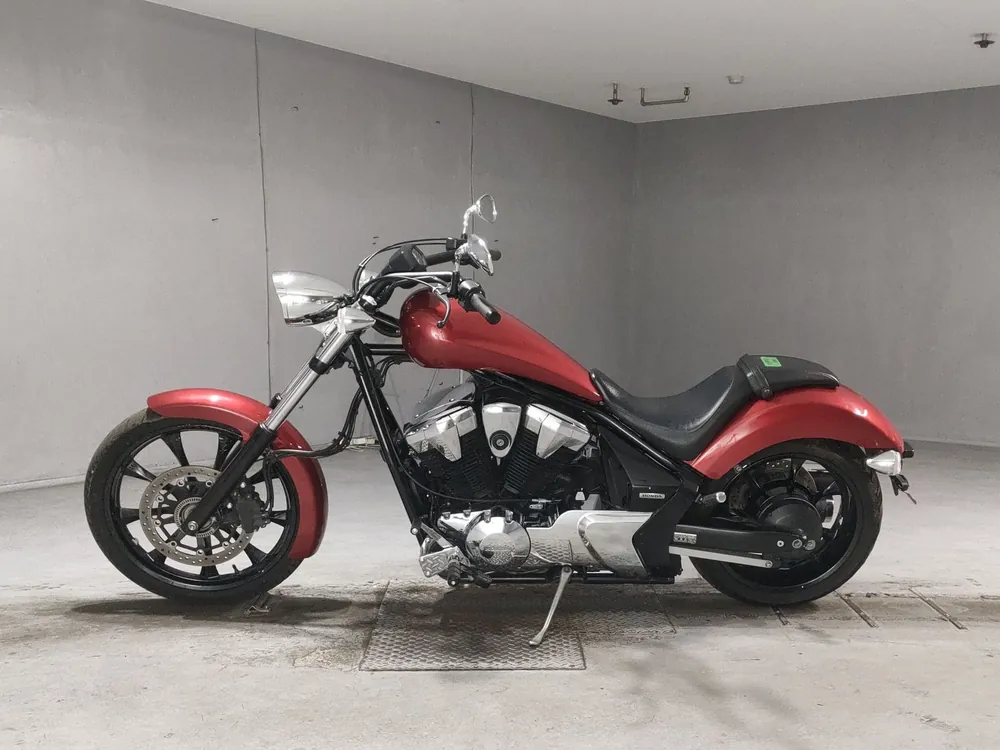 Honda VT1300CX 2012, красный, фото 2