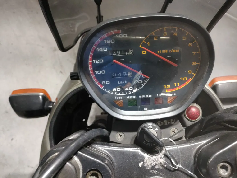 Suzuki GSX750S Katana 1983, серый, фото 5