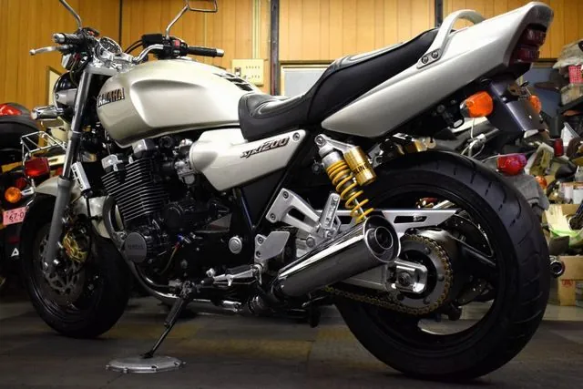 Yamaha XJR1200 1998, фото 5