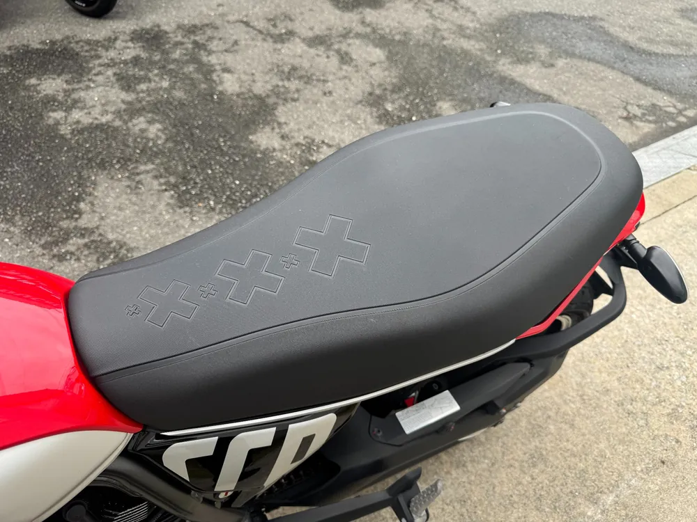 Ducati Scrambler Icon 2023, red/silver, фото 17