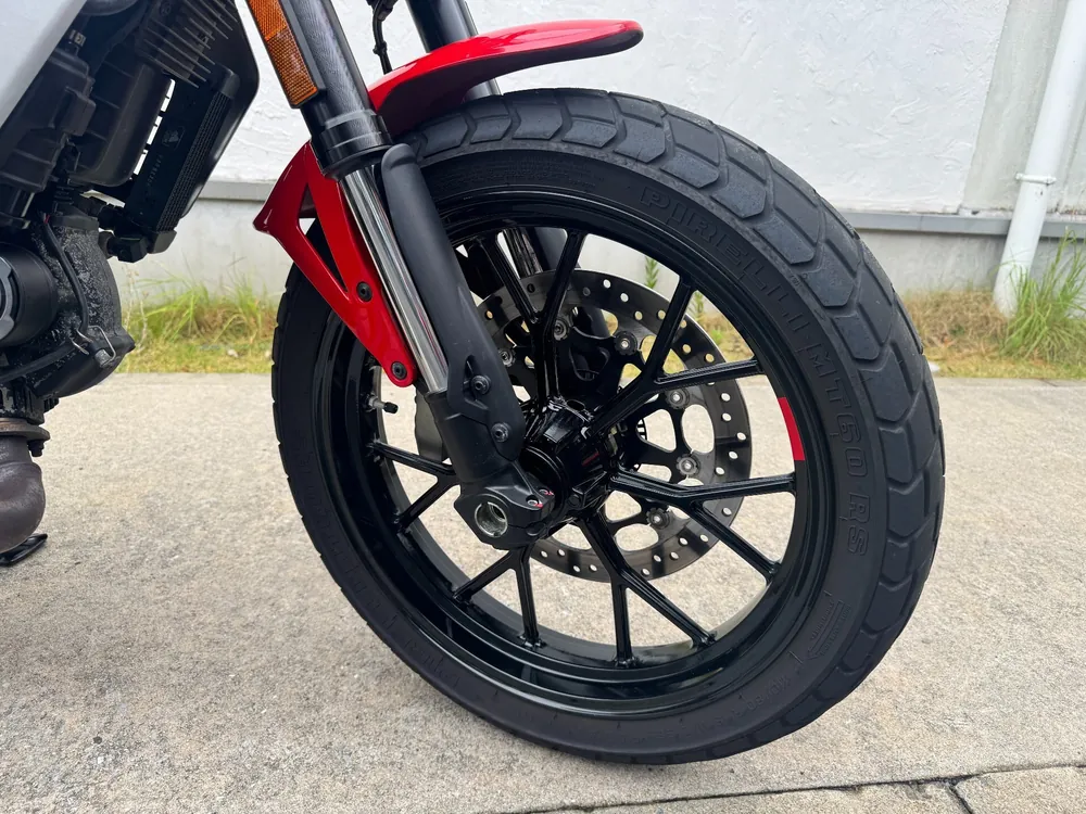 Ducati Scrambler Icon 2023, red/silver, фото 9