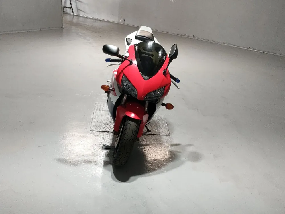 Honda CBR1000RR 2004, red/white, фото 3