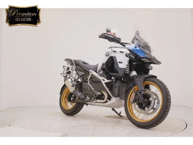 BMW R1300Gs Adv Asa 2026, white | red | blue, фото 3