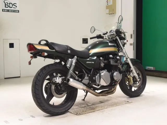 Kawasaki Zephyr750RS 2007, зелёный, фото 5