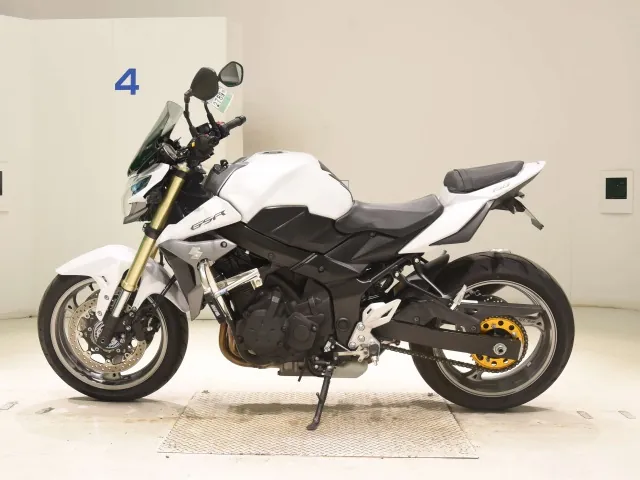 Suzuki GSR750 2013, белый, фото 2