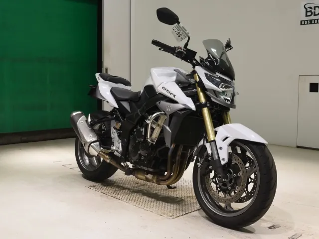 Suzuki GSR750 2013, белый, фото 3