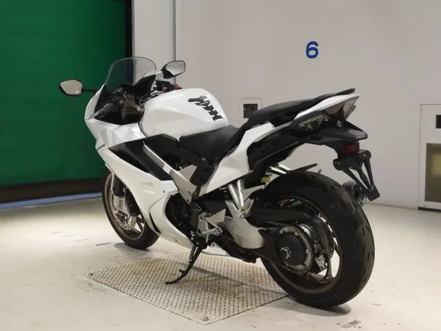 Honda VFR800F 2016, белый, фото 6