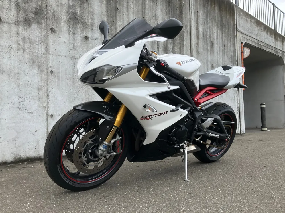 Triumph Daytona 675 R 2015, белый, фото 4