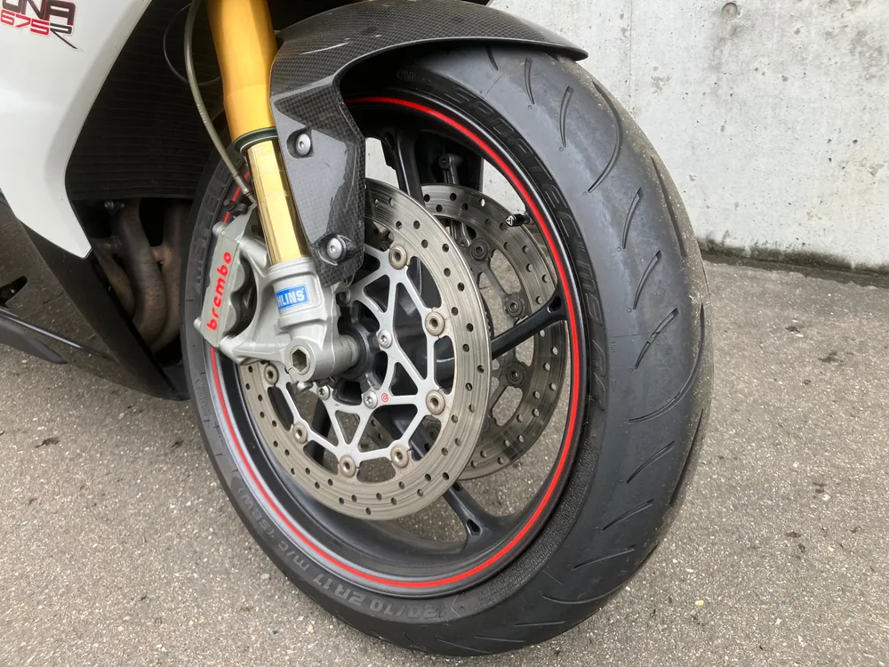 Triumph Daytona 675 R 2015, белый, фото 6