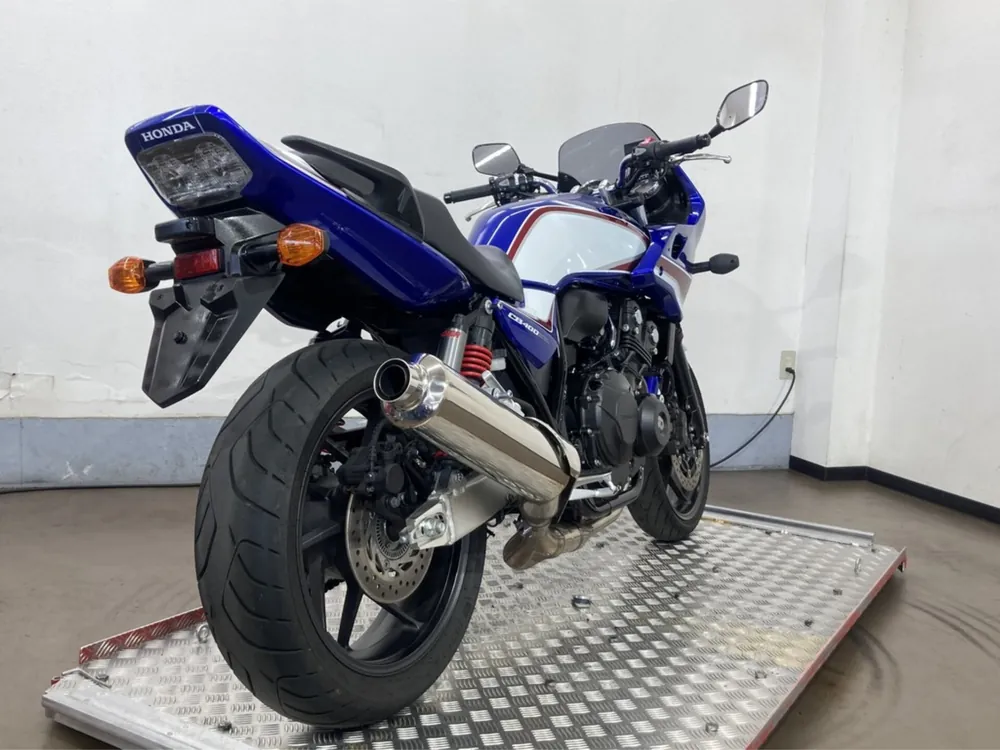 Honda CB400SB 2020, white / red / blue, фото 6
