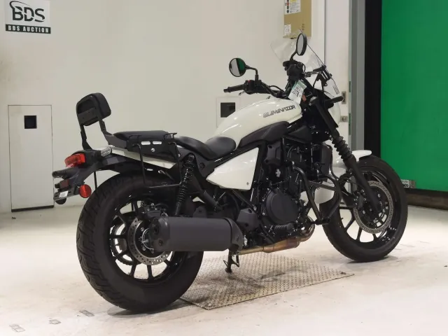 Kawasaki Eliminator 400SE 2025, белый, фото 5