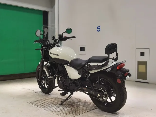 Kawasaki Eliminator 400SE 2025, белый, фото 6
