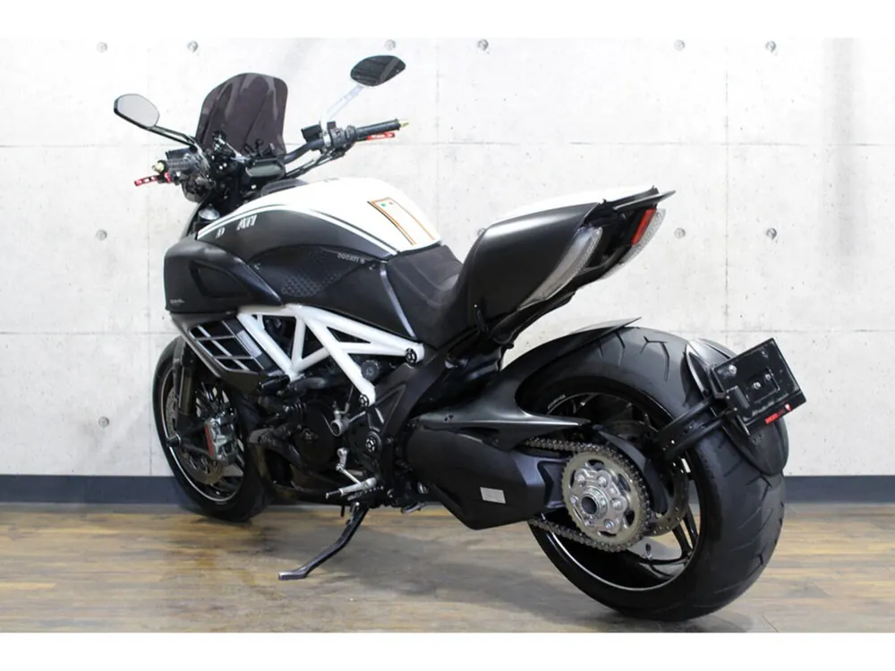 Ducati DIAVEL AMG 2012, фото 4