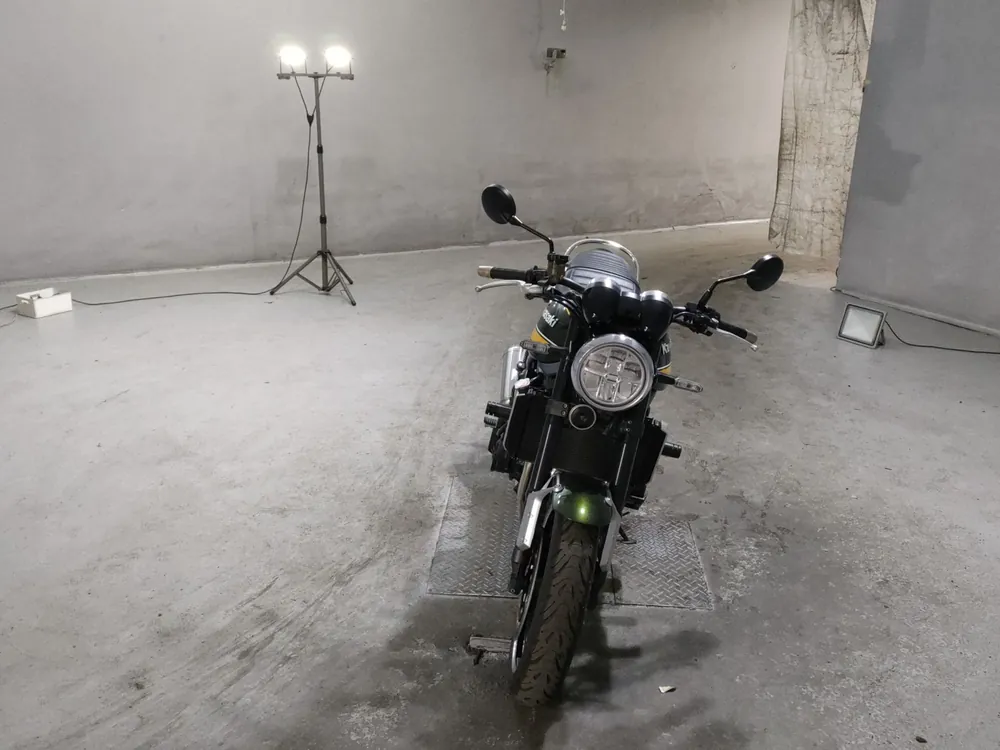 Kawasaki Z900RS 2021, зелёный, фото 3