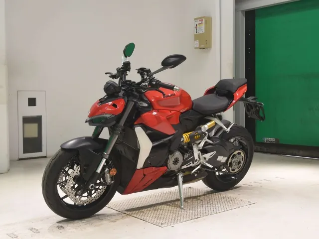 Ducati Street Fighter V2 2022, красный, фото 4