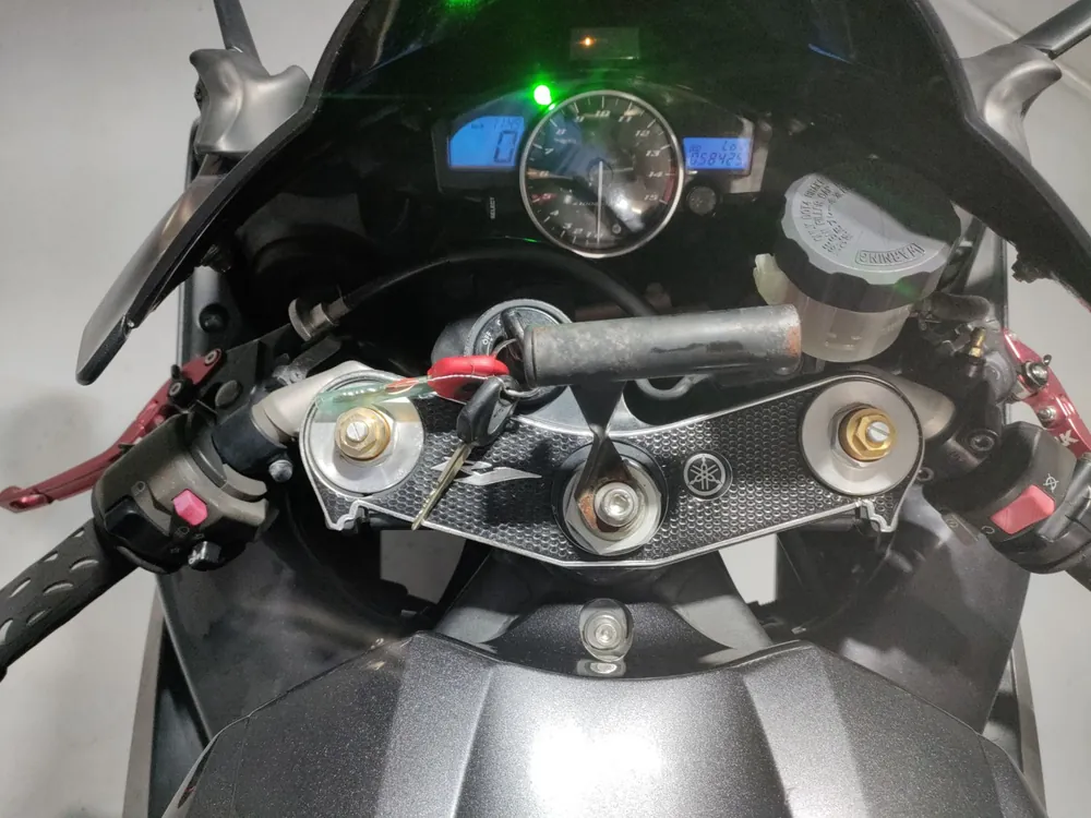 Yamaha YZF-R1 2004, серебристый, фото 5