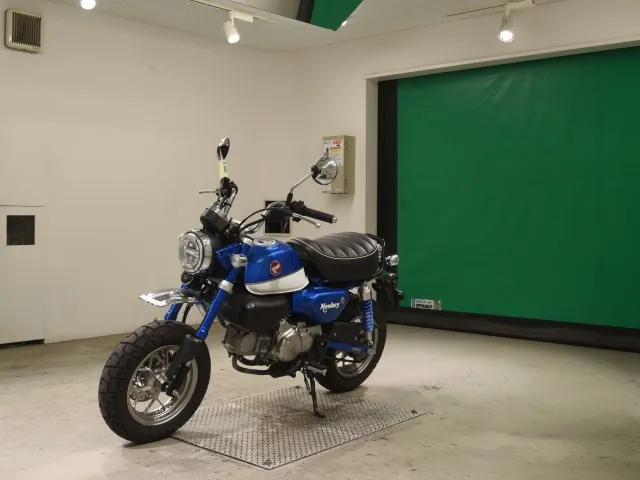 Honda Monkey 125, белый, синий, фото 4