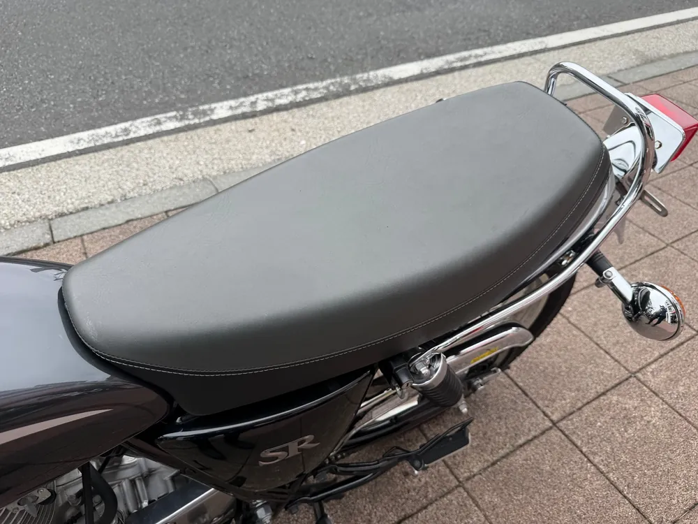 Yamaha SR400 Final Edition Limited 2021, серый, серебристый, фото 4