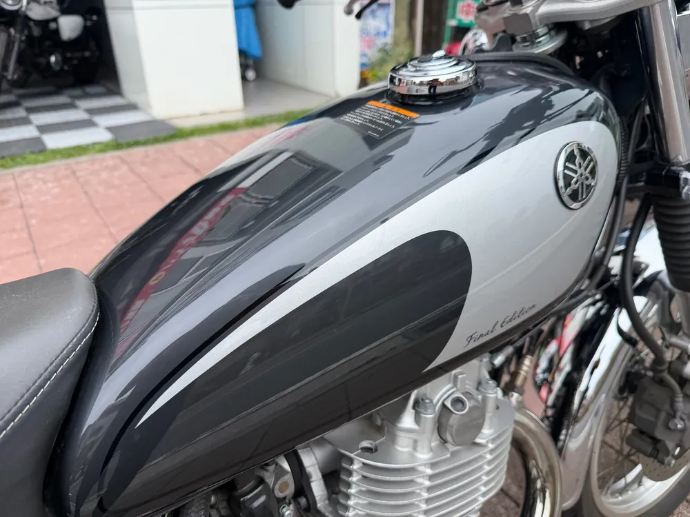 Yamaha SR400 Final Edition Limited 2021, серый, серебристый, фото 7