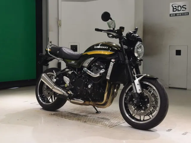 Kawasaki Z900RS 2021, зелёный, фото 3