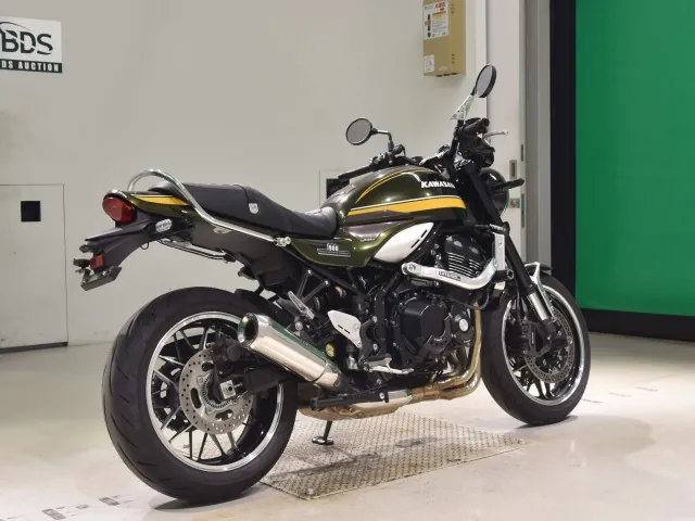 Kawasaki Z900RS 2021, зелёный, фото 5