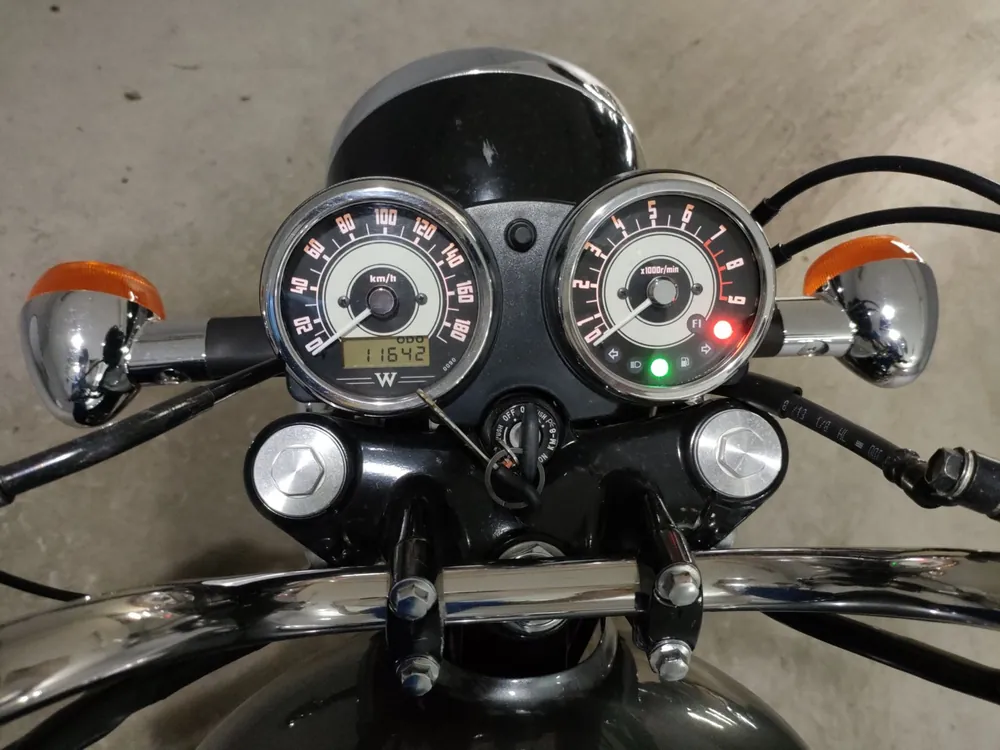 Kawasaki W800, серый, фото 5