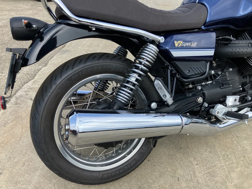 Moto Guzzi GUZZI V7 SPECIAL 2022, синий, фото 9