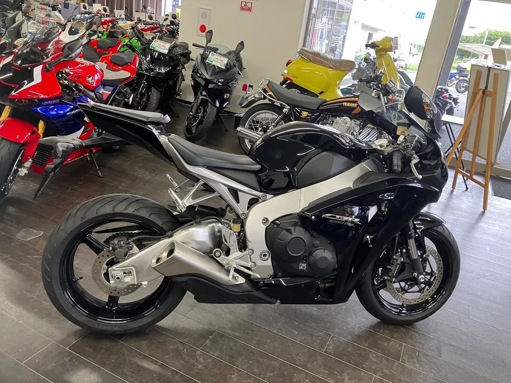 Honda CBR1000RR 2012, чёрный, фото 2
