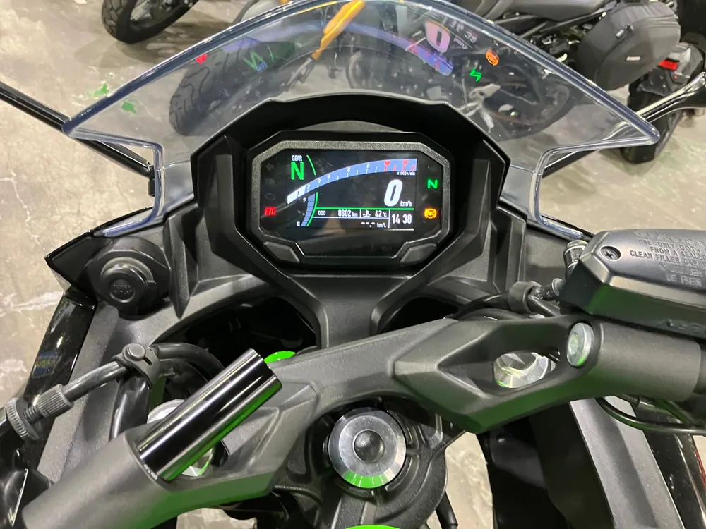 Kawasaki Ninja650A 2022, lime, фото 5
