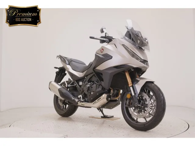 Honda NT1100 2026, золотистый, фото 3