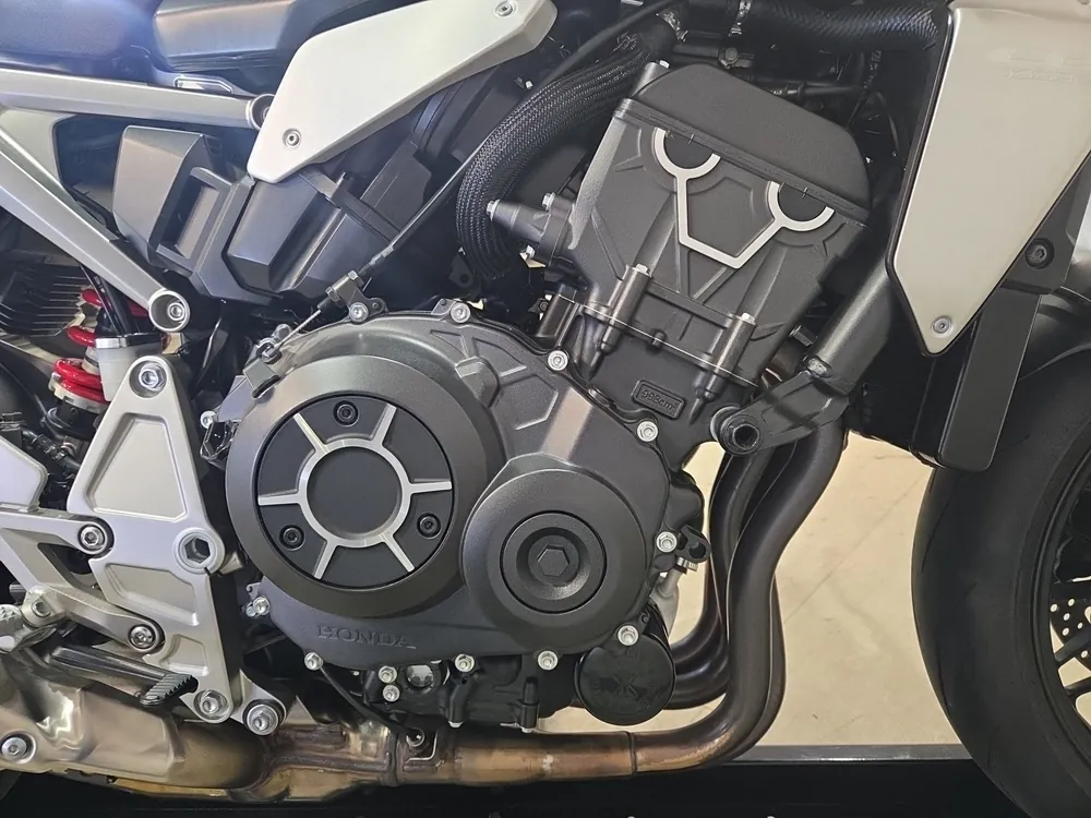 Honda CB1000R 2021, maddo black, фото 16
