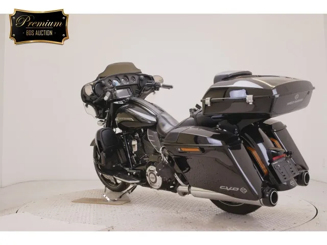 Harley-Davidson FLHXSE1800CVO 2016, чёрный, фото 6