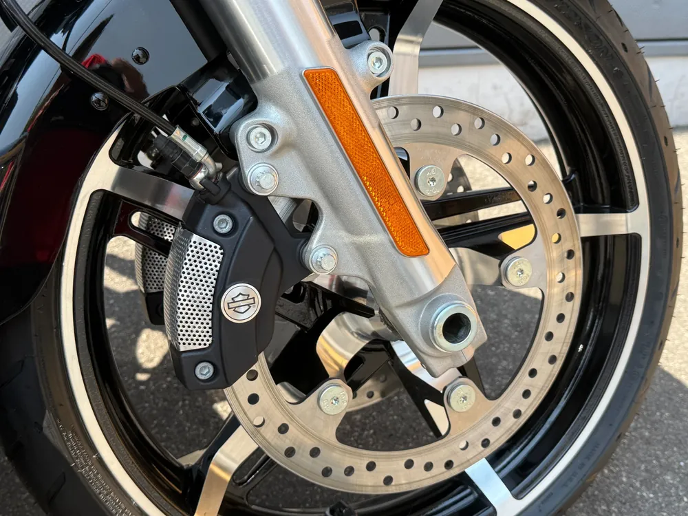 Harley-Davidson FLTRX 2025, чёрный, фото 14