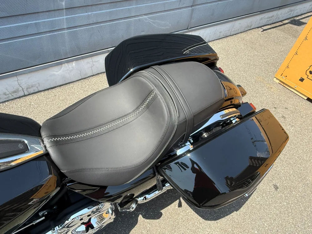 Harley-Davidson FLTRX 2025, чёрный, фото 16